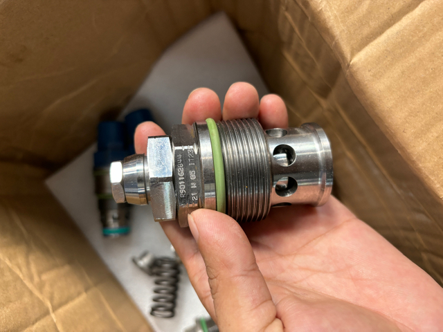 Rexroth R901162844,MHDBN32K2-3X/520VHN-145 ,PRESSURE RELIEF VALVE