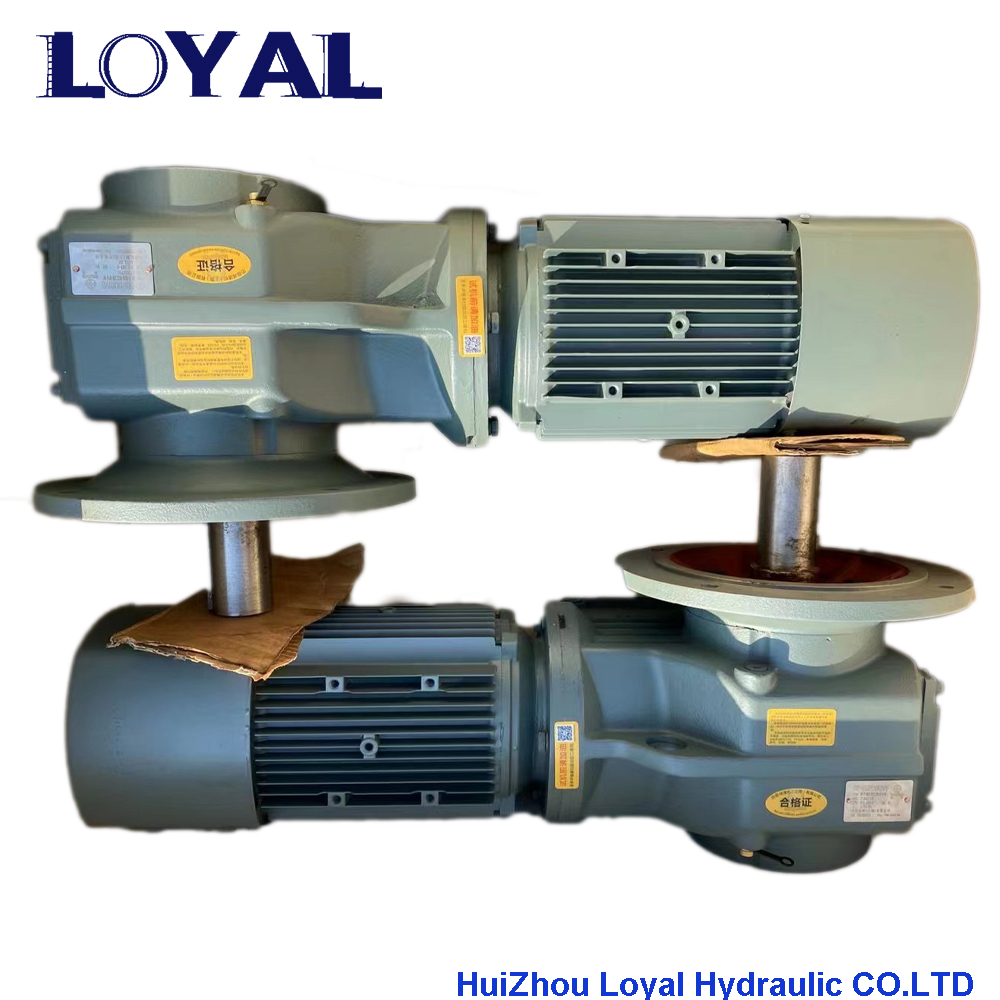 Gearbox and reducer
