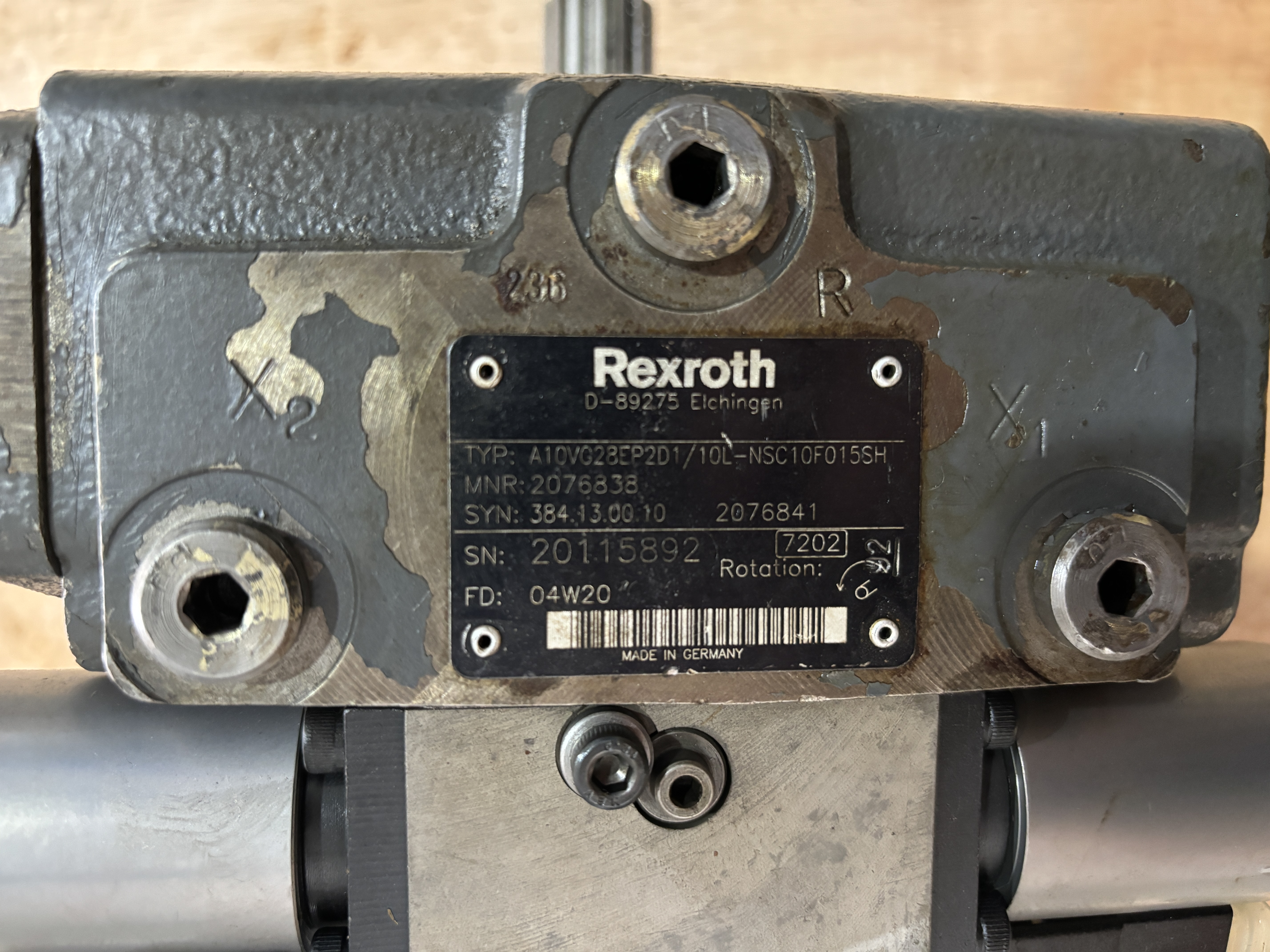 Rexroth 2076838 A10VG28EP2D1-10L-NSC10F015SH HYDRAULIC PUMP