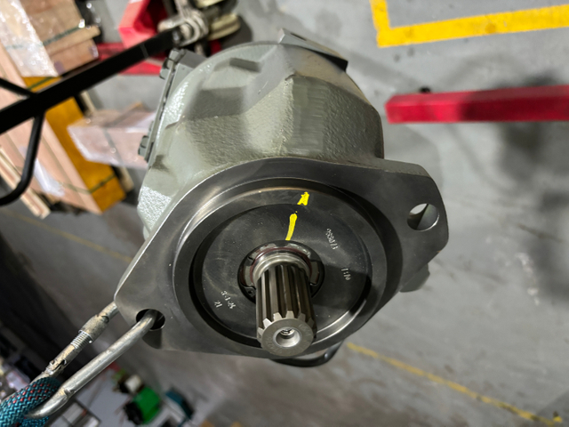 Rexroth R902481204 AL A10V O 71 DFLR/31R-VSC42N00