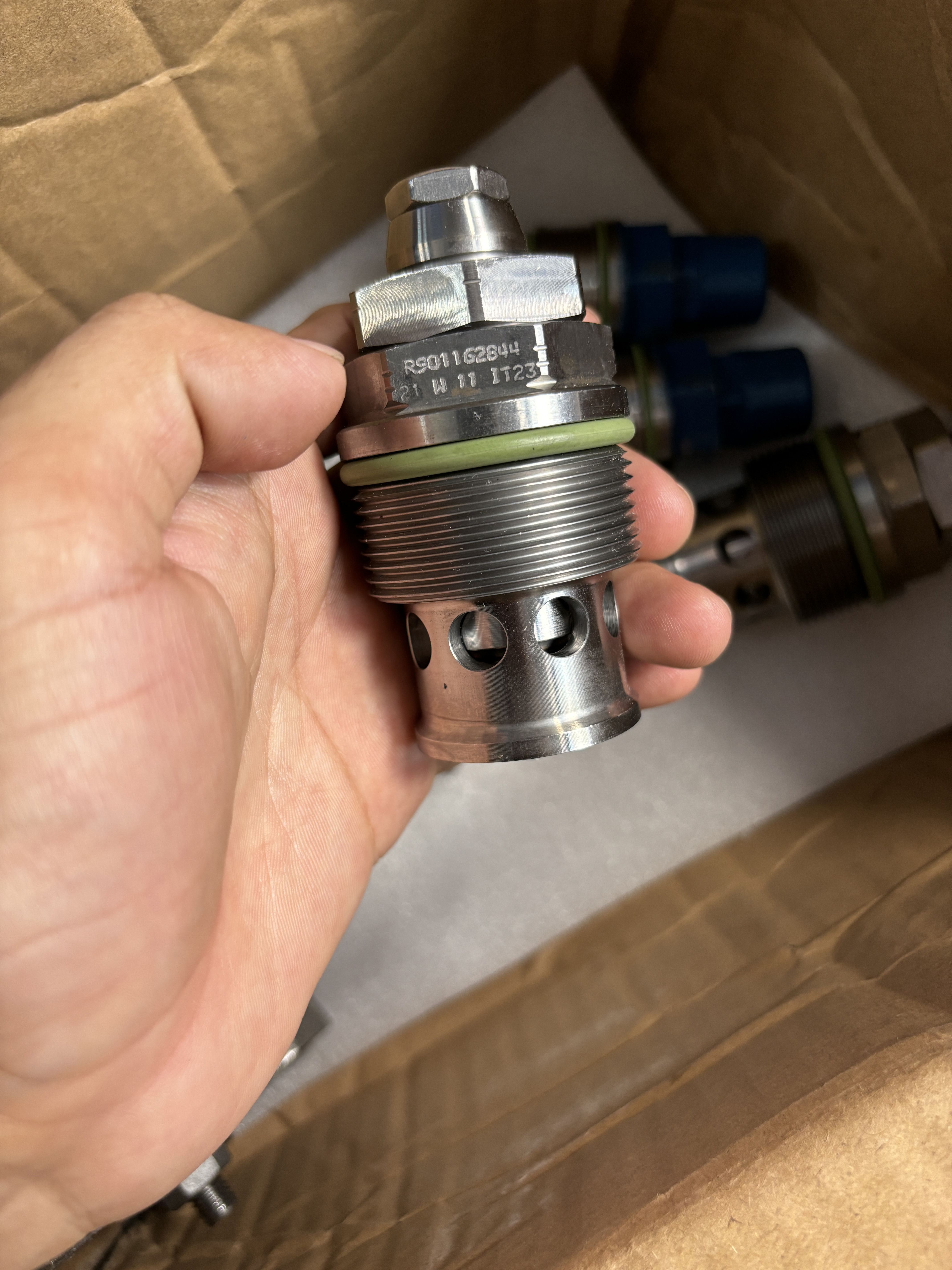 Rexroth R901162844,MHDBN32K2-3X/520VHN-145 ,PRESSURE RELIEF VALVE