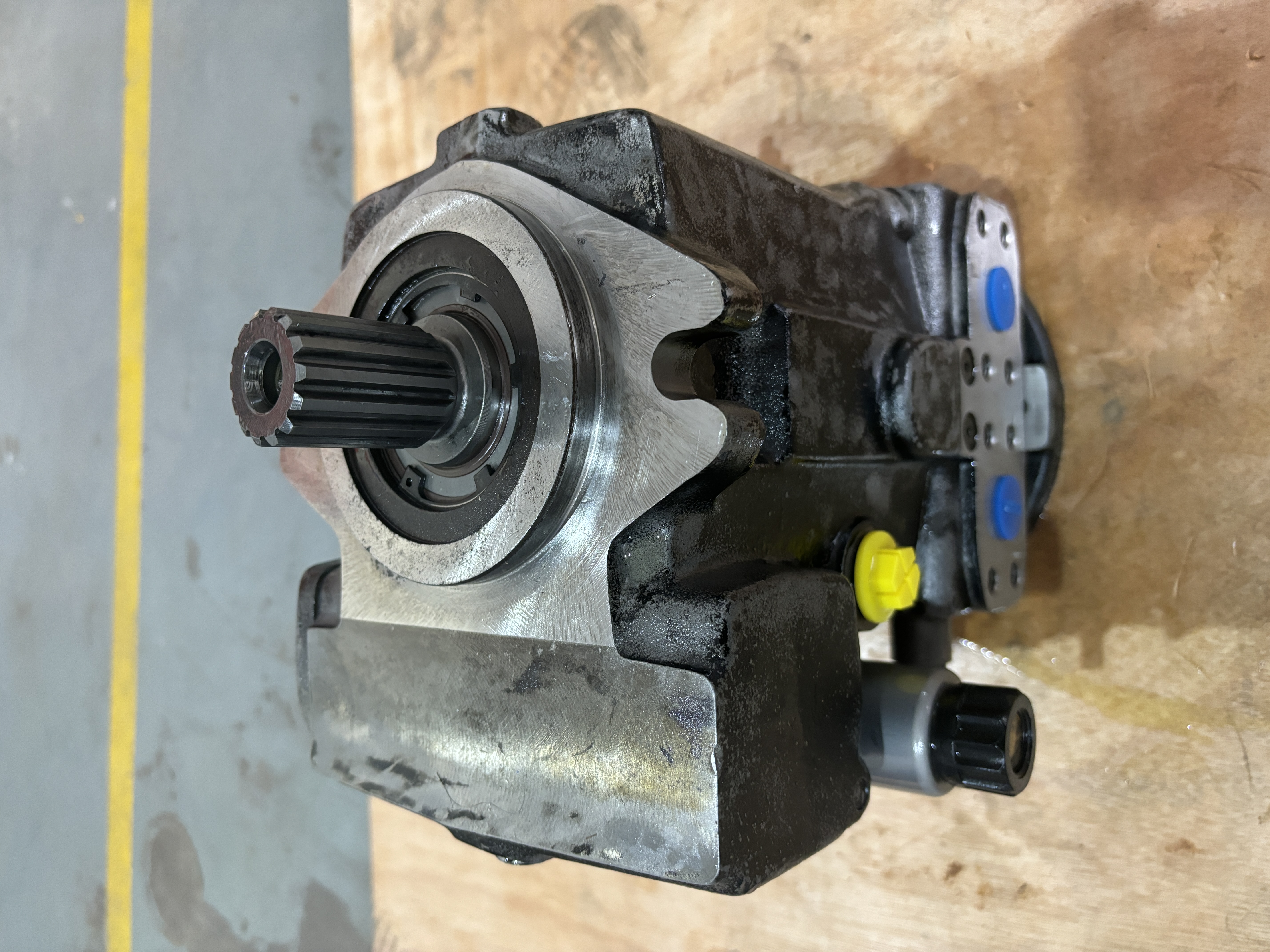 Rexroth 2114976 A10VG45EP4D1/10L-NTC10F045ST HYDRAULIC PUMP